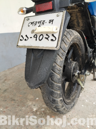 Suzuki gixer monotone